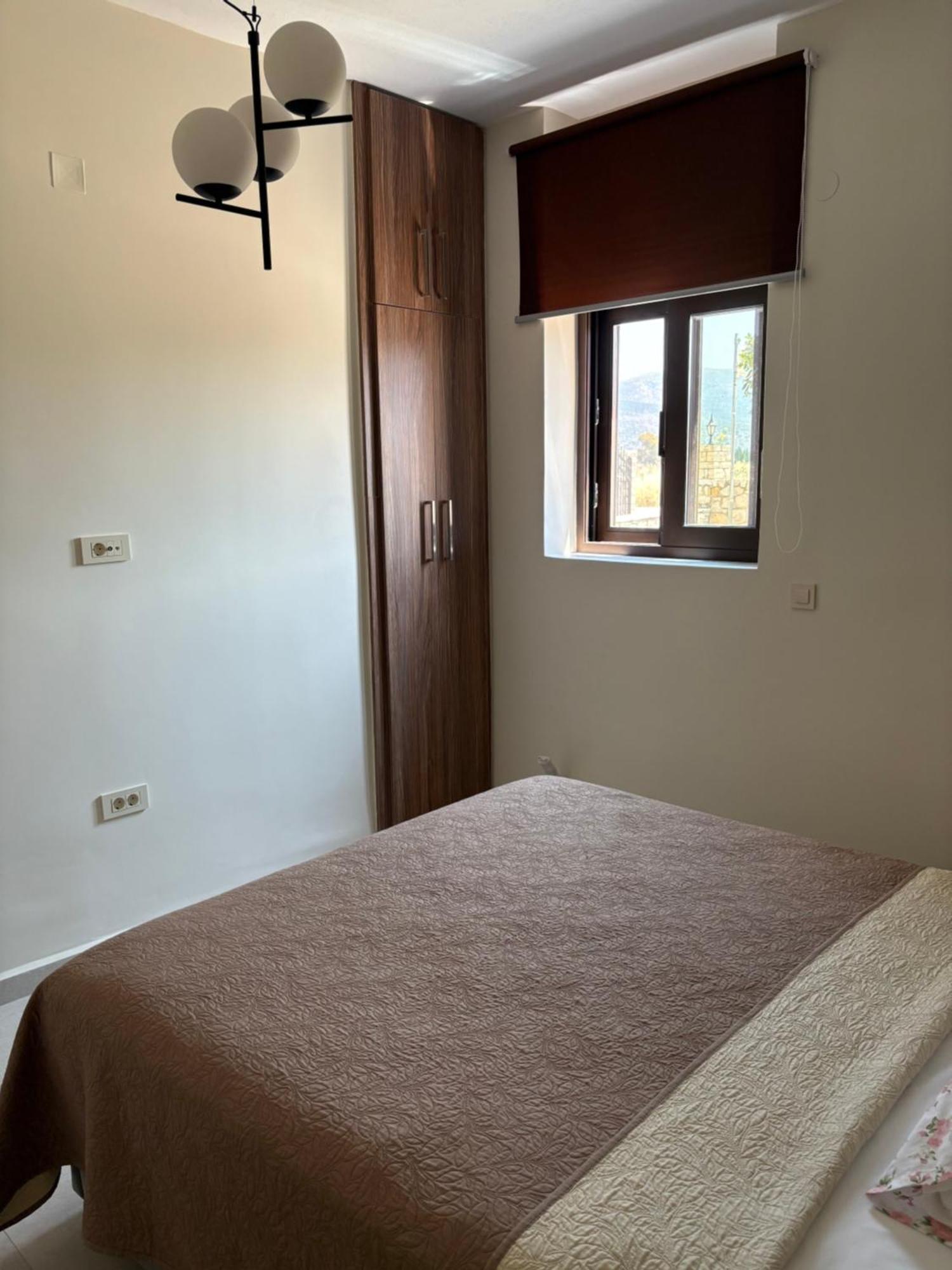 Finikas Apartament Iria