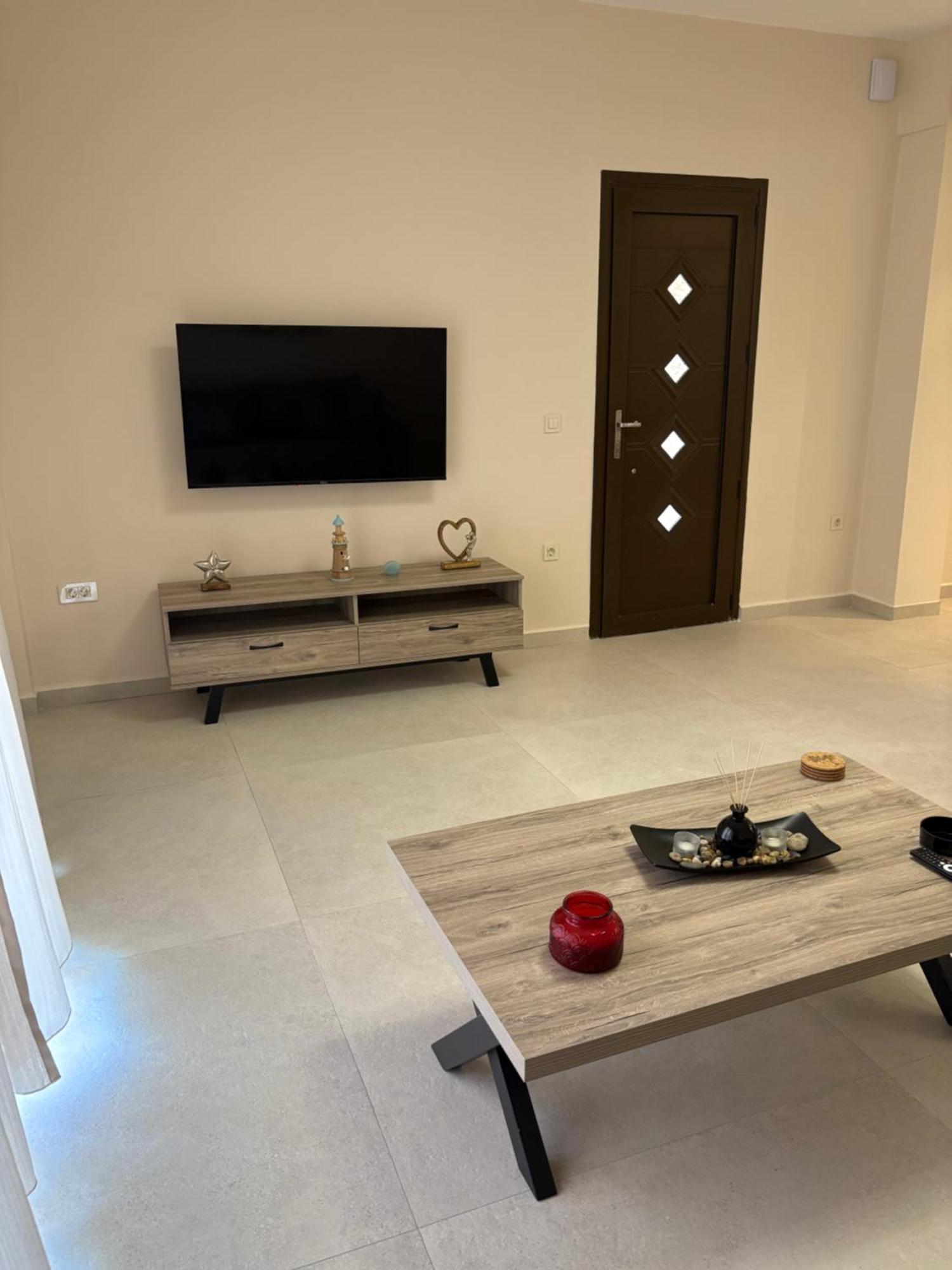 Apartament Finikas Iria